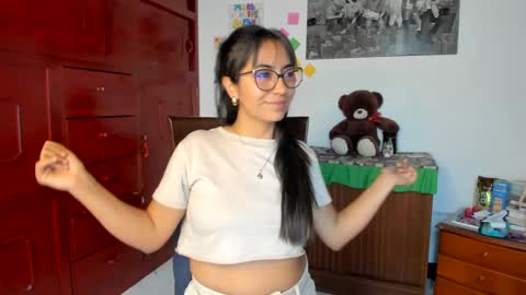 Isabella22 1 online show from 01-16-25, 09:40