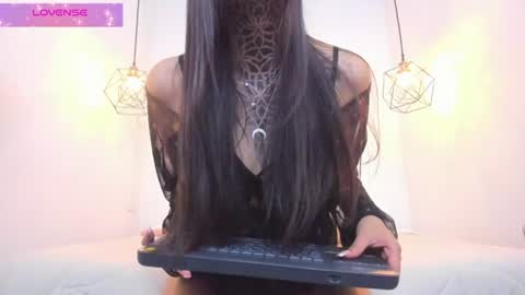 Isa online show from 06-13-26, 02:15