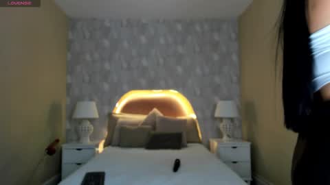 isabella__milf online show from 03-01-26, 12:18