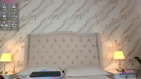 isabella__rose_ online show from 05-06-26, 07:19
