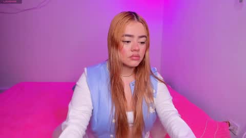 Isabella Arias online show from 01-07-25, 04:29