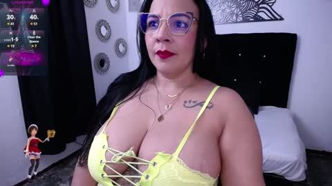 Isabella Di Prinzio online show from 01-07-25, 01:06