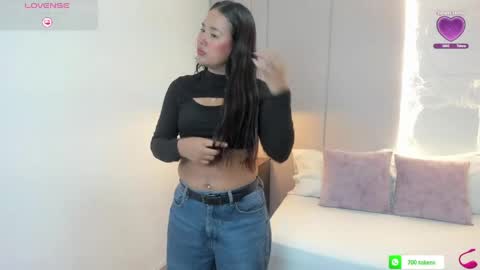 Snapshot of isabella_florez22 chatting on 04-24-26, 02:47 Isabel florez online show from 04-24-26, 02:47