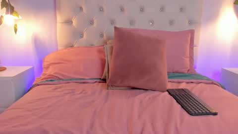   online show from 09-24-25, 08:45