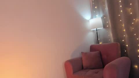 Snapshot of isabella_jones9 chatting on 03-11-26, 02:17 ISABELLA online show from 03-11-26, 02:17