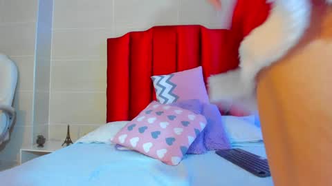 isabella montez online show from 12-23-24, 10:33