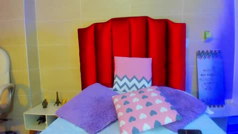 isabella montez online show from 01-05-25, 12:21