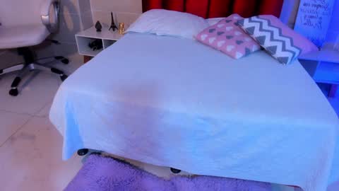 isabella montez online show from 01-07-25, 06:35