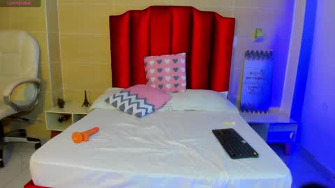 isabella montez online show from 01-10-25, 06:06