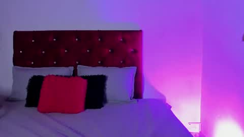 Isabella Moon9 online show from 06-27-26, 11:37