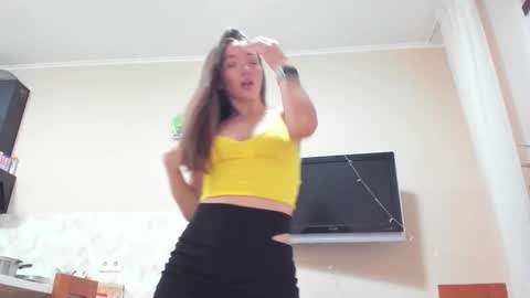 Isabella Noir online show from 10-17-25, 04:09