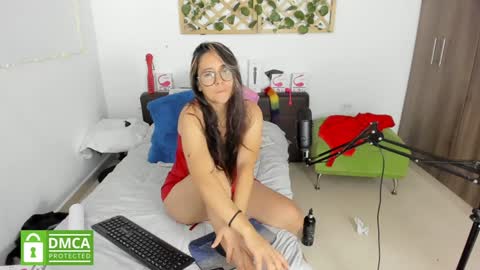 Isabella online show from 01-25-25, 04:45