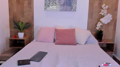 Snapshot of isabella_winkler chatting on 02-28-26, 01:01 isabella_winkler online show from 02-28-26, 01:01