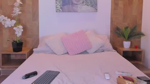 Snapshot of isabella_winkler chatting on 03-21-26, 11:15 isabella_winkler online show from 03-21-26, 11:15