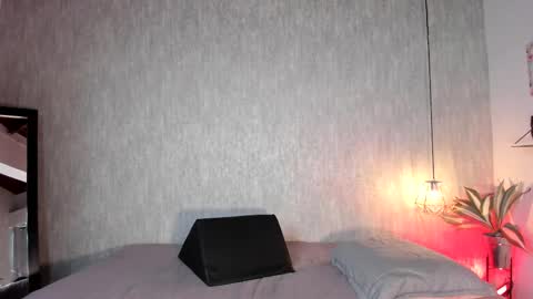 isabella zc online show from 01-07-25, 05:42