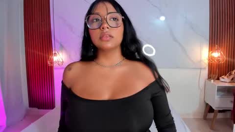 isabella zc online show from 11-29-25, 08:45