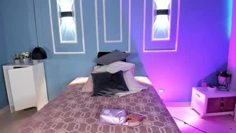 isabella zc online show from 05-22-26, 12:00