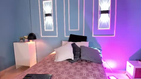 isabella zc online show from 06-19-26, 12:20