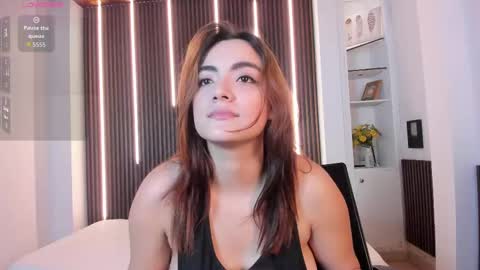 Isabella  Everyday From 0530 to 1430 Col Time online show from 09-20-25, 11:55