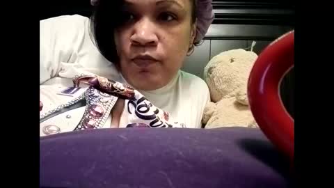 Isabella online show from 12-23-25, 10:35