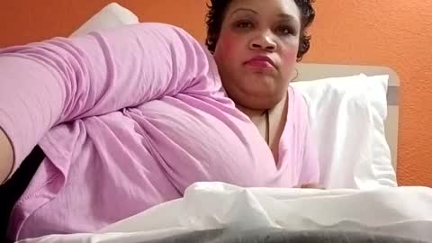 Isabella online show from 02-13-26, 11:34