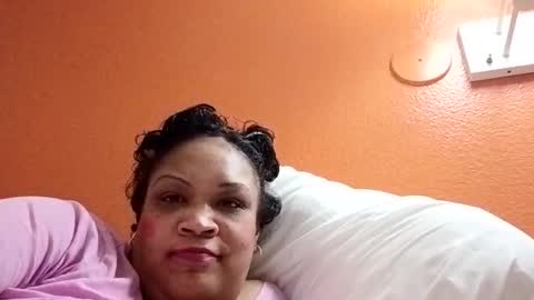 Isabella online show from 02-15-26, 01:46