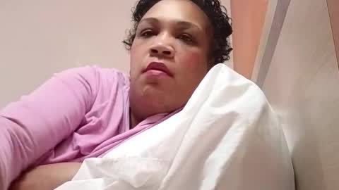 Isabella online show from 02-15-26, 09:22