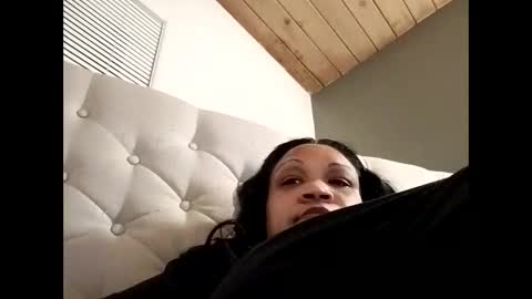 Isabella online show from 04-12-26, 07:46