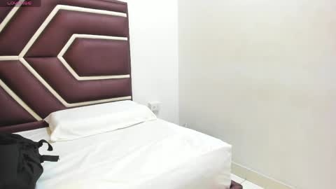 Snapshot of isabelladol chatting on 05-18-26, 01:06 isabelladol online show from 05-18-26, 01:06