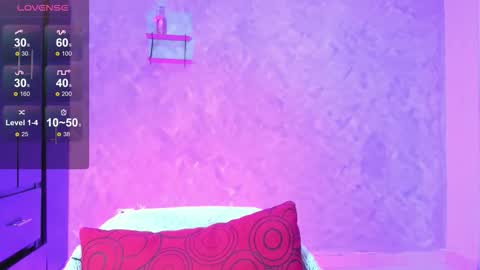 Snapshot of isabellagh1 chatting on 03-18-26, 04:21 Instagram soybella01 online show from 03-18-26, 04:21