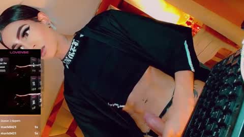 Snapshot of isabellagirs chatting on 10-09-25, 02:37 isabellagirs online show from 10-09-25, 02:37