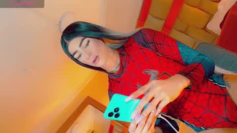 Snapshot of isabellagirs chatting on 10-12-25, 04:17 isabellagirs online show from 10-12-25, 04:17