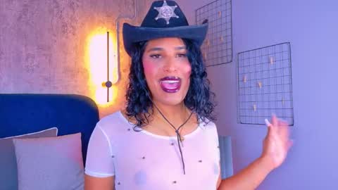 Snapshot of isabellaho1317 chatting on 10-28-25, 08:11 Isabella online show from 10-28-25, 08:11