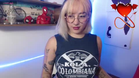 Snapshot of isabellakoff chatting on 02-11-25, 11:32 Tati - online show from 02-11-25, 11:32