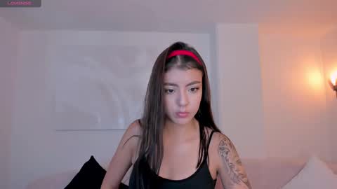 Isabella Kroft online show from 02-23-25, 05:07