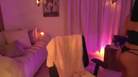 Snapshot of isabellalux_ chatting on 07-02-26, 02:34 ISABELLA online show from 07-02-26, 02:34