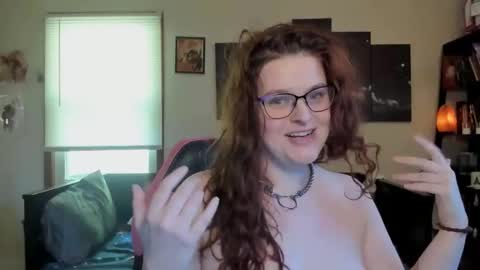 isabellamariedarcy online show from 04-14-26, 08:59