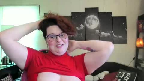 Snapshot of isabellamariedarcy chatting on 05-12-26, 07:00 isabellamariedarcy online show from 05-12-26, 07:00