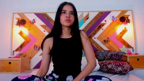 Isabella  online show from 02-24-25, 05:53