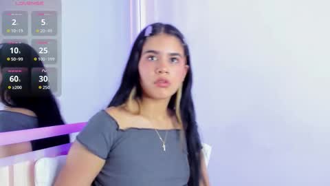 Isabella  online show from 10-08-25, 11:46