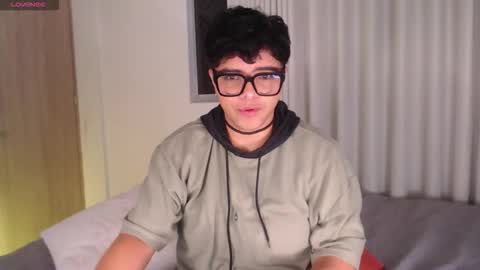 Isabella Mout  online show from 03-14-26, 12:17