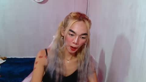 isabellatx online show from 05-11-26, 05:43