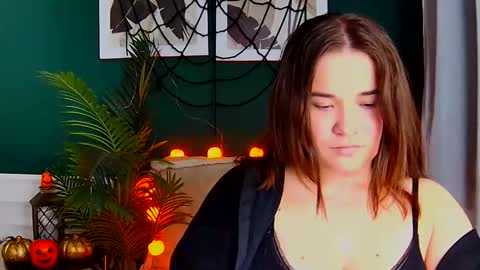 Snapshot of isabellcharm chatting on 10-22-25, 08:36 Isabell online show from 10-22-25, 08:36