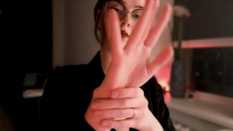 Madame Isabelle online show from 12-01-24, 04:29