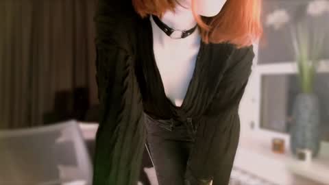 Madame Isabelle online show from 12-10-24, 03:33