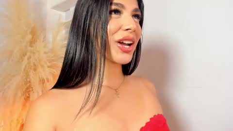 Snapshot of isabellefoxx chatting on 03-03-26, 10:04 Isa online show from 03-03-26, 10:04