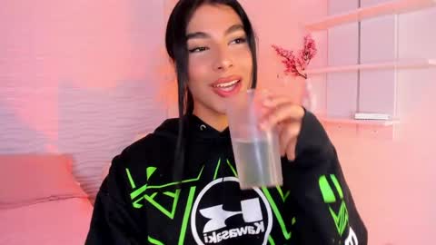 Snapshot of isabellefoxx chatting on 03-24-26, 10:15 Isa online show from 03-24-26, 10:15