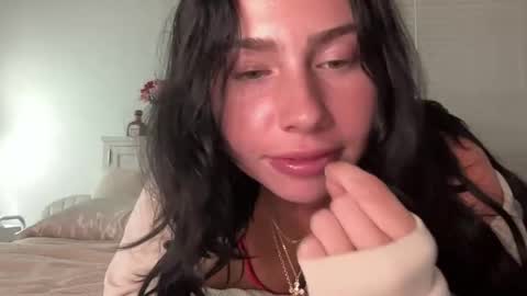 Snapshot of isabellekinsley chatting on 09-24-25, 03:43 isabellekinsley online show from 09-24-25, 03:43