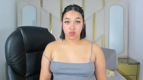 isabellrodriguez18 online show from 11-07-25, 03:28