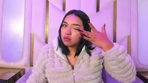 isabellrodriguez18 online show from 05-20-26, 03:45